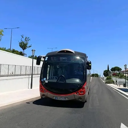 Charmante Maison De Avec Parking Prive *