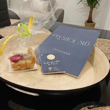 Charmante Maison De Avec Parking Prive *