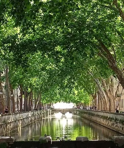 Charmante Maison De Avec Parking Prive Nîmes
