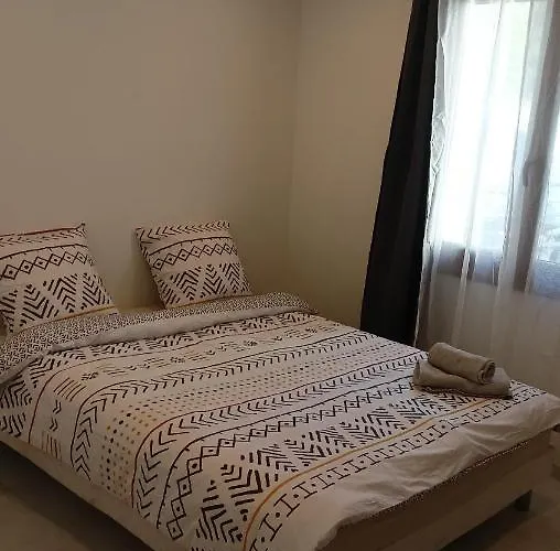 Ferienhaus Charmante Maison De Avec Parking Prive